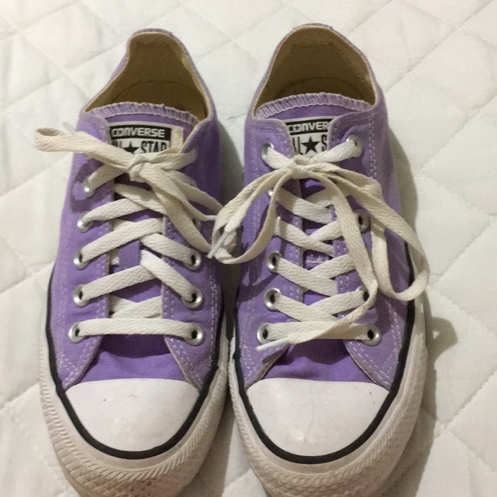Converse Allstar Sneakers: Purple